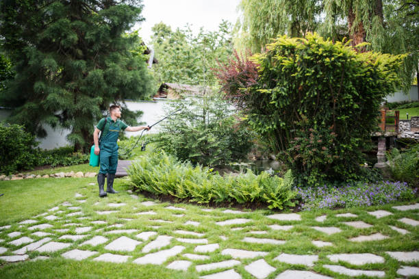 Best Wildlife Control Services  in Algoma, WI